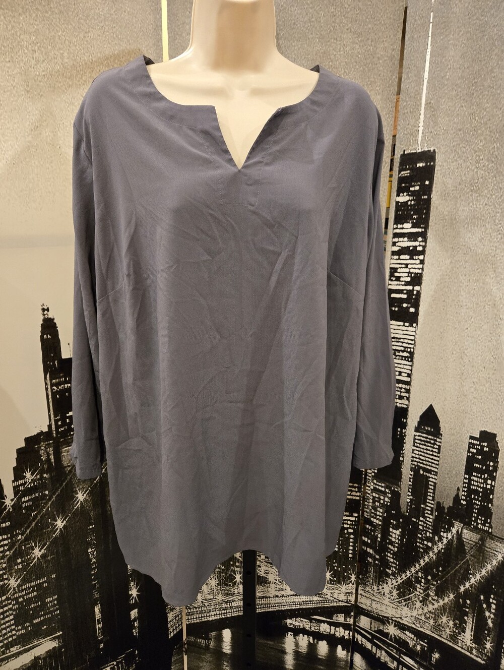 Design Collective Size 2X long sleeved blouse grey